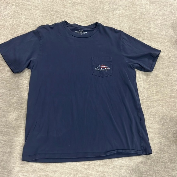 Vineyards vines tee men’s medium - Picture 2 of 3